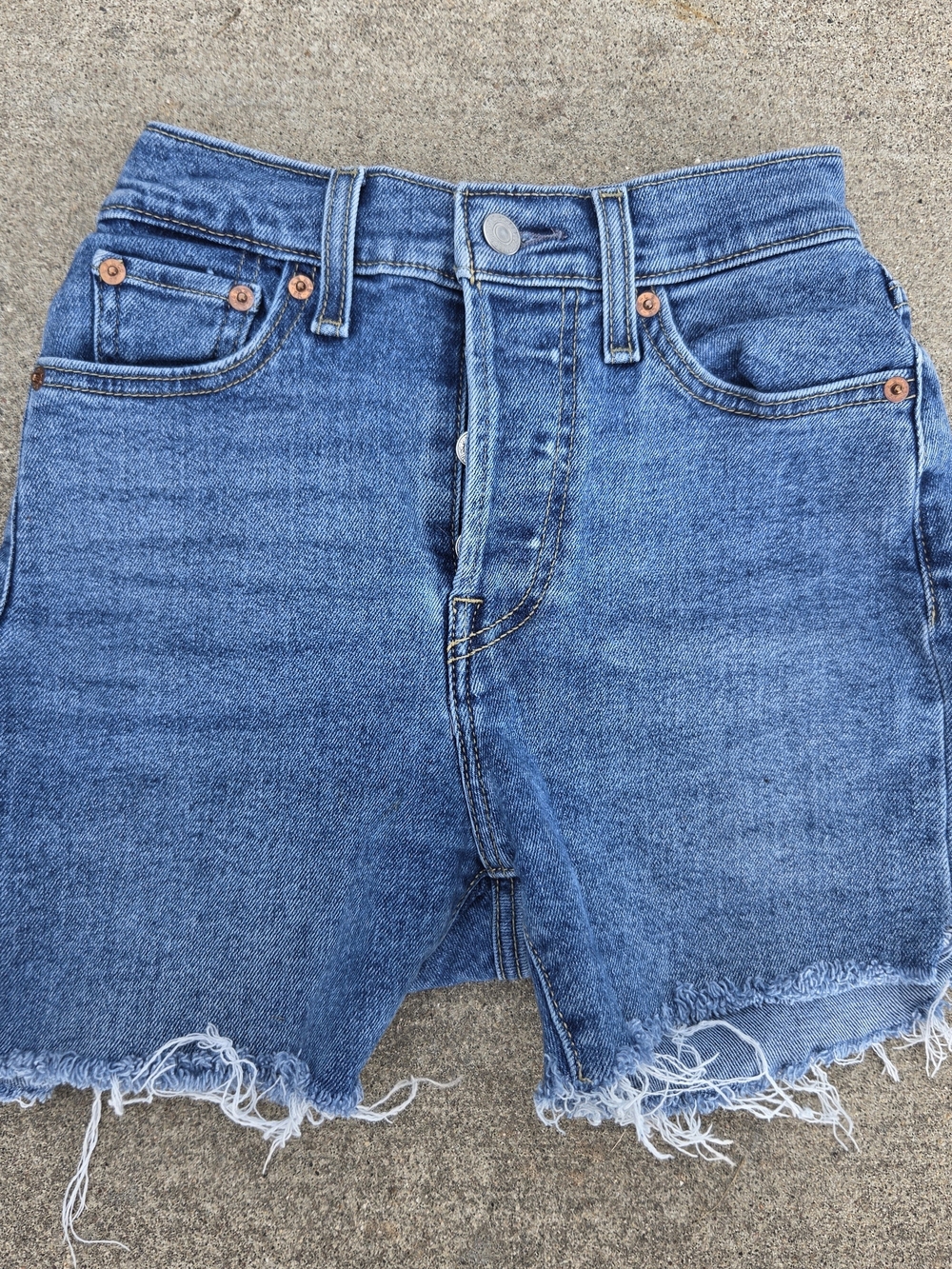 Levi's Wedgie Straight Cut Off Denim Shorts Size 24 High Rise Button Fly